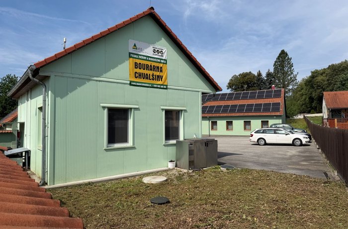 Chvalšiny